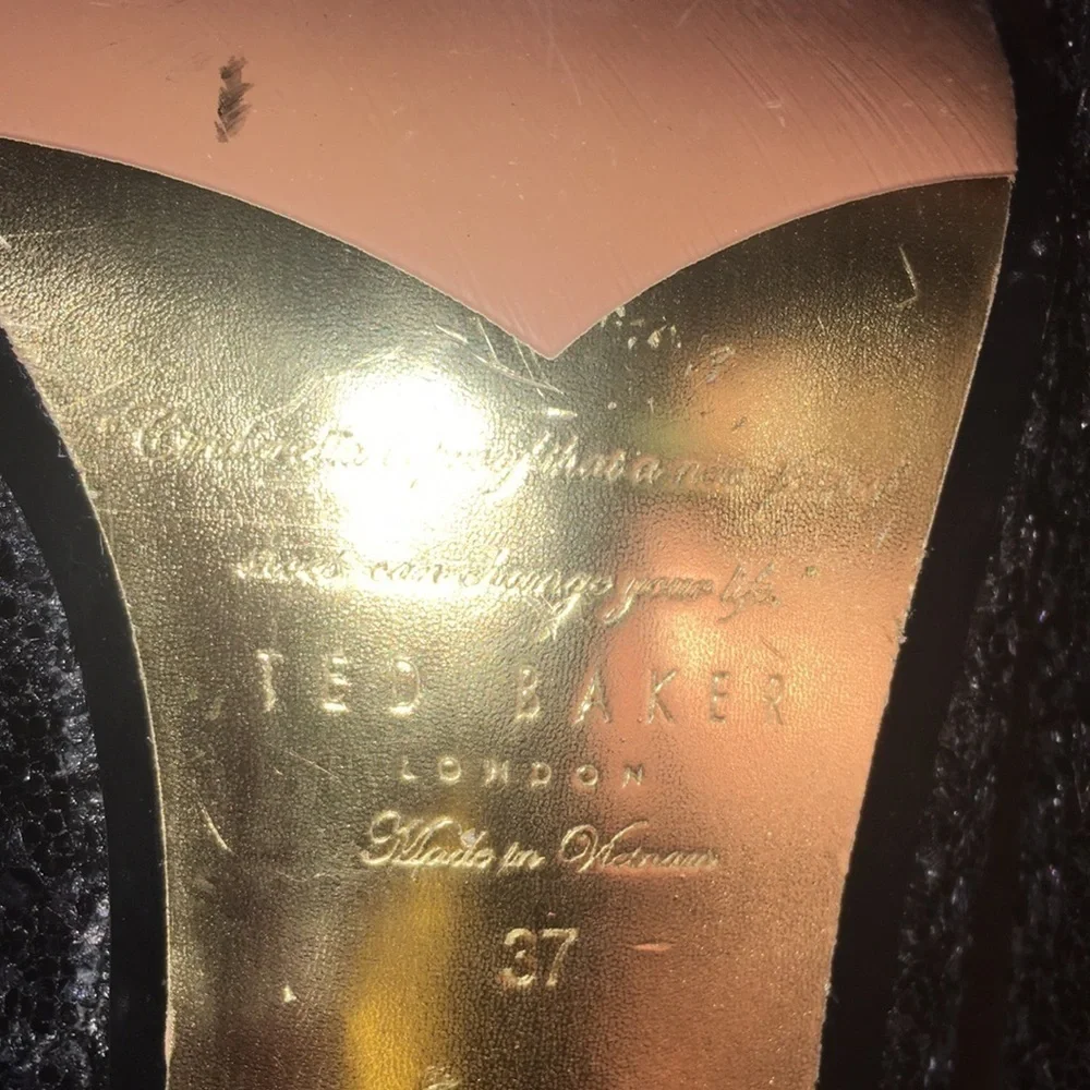 TED BAKER LONDON HEELS​​​​​​​​​​​​​​​​​​​​​​​​​​​​​​​​​​​​ - Picture 4 of 7